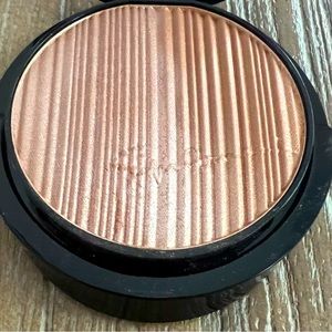 Giorgio Armani | Used once| Face & Eye Palette ( bronzer and 3 eyeshadows)